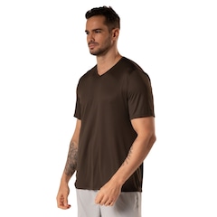 Camiseta T-Shirt Keep Light Gola V - Masculina - Foto 2