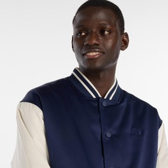 Jaqueta Athletics Varsity New Balance Masculina - Foto 4
