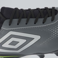 Chuteira de Campo Adulta Umbro Top Speed League - Foto 7