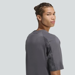 Camiseta adidas Camo Print Masculina - Foto 6