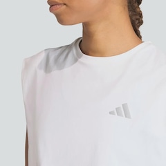 Camiseta adidas Run Ess Crop Feminina - Foto 6