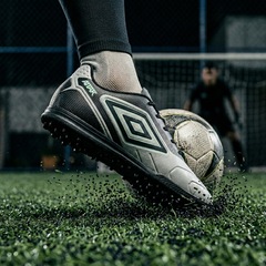 Chuteira Society Adulto Umbro Attak Iii - Foto 4
