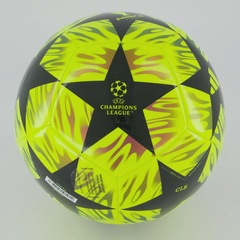Bola de Campo adidas UCL Club - Foto 2