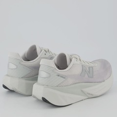 Tênis Feminino New Balance Fuelcell Rebel V5 - Foto 3
