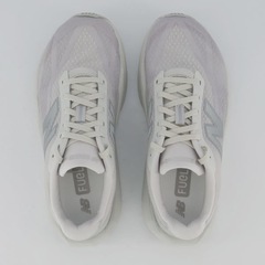 Tênis Feminino New Balance Fuelcell Rebel V5 - Foto 4