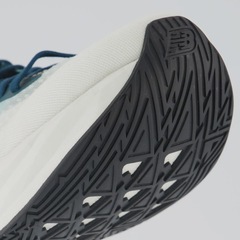 Tênis Masculino New Balance Fuelcell Rebel V5 - Foto 8