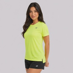 Camiseta New Balance Sport Essentials Logo Feminina - Foto 3
