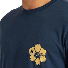 Camiseta Hurley Hibiskull - Masculina - Foto 3