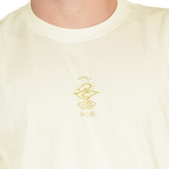 Camiseta Rip Curl Reveillon The Search Bone - Masculina - Foto 2