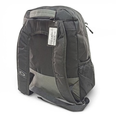 Mochila Oakley Navitate Blackout - 22 Litros - Foto 2
