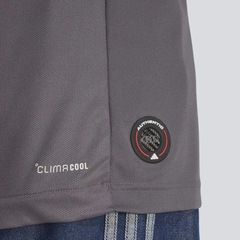 Camiseta Adidas Audi Driver Masculina - Foto 6