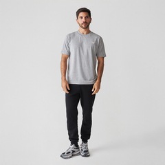 Camiseta New Balance Essentials Sl Masculina - Foto 3