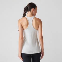 Regata New Balance Sport Essentials Feminina - Foto 4