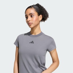 Camiseta Baby Look adidas Z.N.E. Feminina - Foto 5