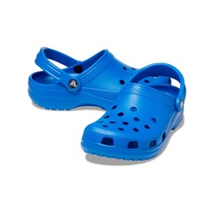Sandália Crocs Classic Blue Bolt - Foto 4