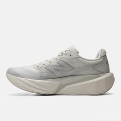 Tênis Feminino New Balance Fuelcell Rebel V5 - Foto 2