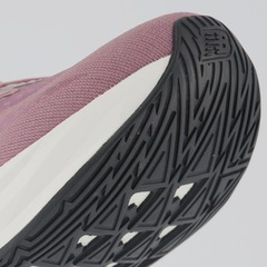 Tênis Feminino New Balance Fuelcell Rebel V5 - Foto 8