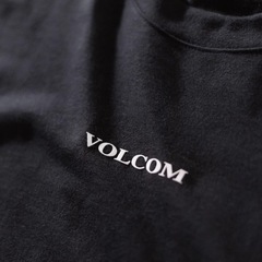 Camiseta Volcom Comfort Fit Signature - Masculina - Foto 3
