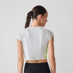 Camiseta Cropped New Balance Fast Days -  Feminina - Foto 3