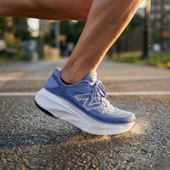 Kit Tênis New Balance More V6 e Meia - Feminino - Foto 7