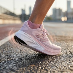 Tênis Feminino New Balance More V6 - Foto 7