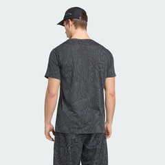 Camiseta adidas D4T PrimeLift Masculina - Foto 3