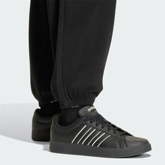 Calça Moletinho Barra Punho adidas Seasonal Essentials Collegiate Masculina - Foto 6