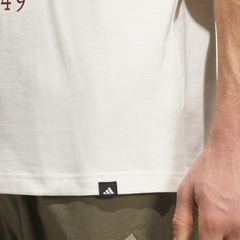 Camiseta adidas Varsity Crest Masculina - Foto 6