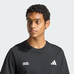 Camiseta adidas Run Essentials Masculina - Foto 5