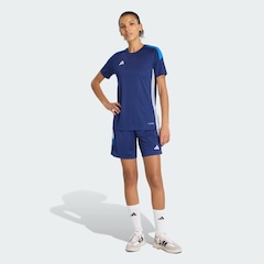 Camiseta Tiro 26 Essentials adidas Feminina - Foto 8
