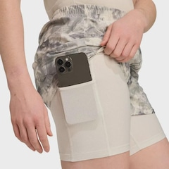 Shorts adidas Own The Run Spray Dye 2 In 1 - Feminino - Foto 4