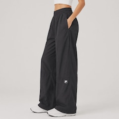 Calça Fila Nylon Classic - Feminina - Foto 2
