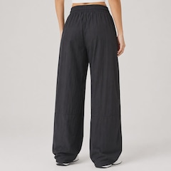 Calça Fila Nylon Classic - Feminina - Foto 3