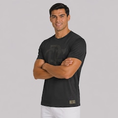 Camisa do Flamengo Poliamida Escudo All Black Masculina - Foto 3