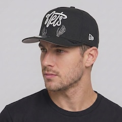 Boné Unissex New Era Brooklyn Nets NBA Script 940 AF - Aba Curva - Foto 5