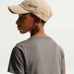 Camiseta Nike Sportswear Futura Infantil - Foto 2