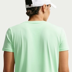 Camiseta Nike Dri-FIT One Feminina - Foto 2