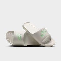 Chinelo Nike Victori One Feminino - Foto 5
