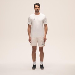 Camiseta Masculina Umbro Beyond The Pitch - Foto 5