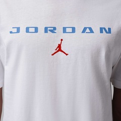 Camiseta Jordan Brooklyn Fleece Labor Graphic Masculina - Foto 4