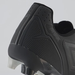 Chuteira de Campo Adulto Umbro Attak III All Black - Foto 6