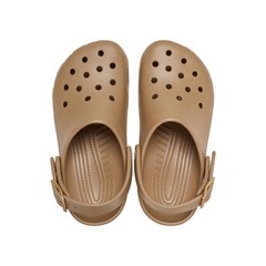 Sandália Crocs Classic Metallic Buckle Clog Sepia - Unissex - Foto 4