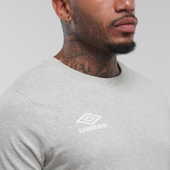 Camiseta Umbro Duo Mark - Masculina - Foto 3