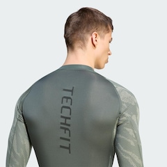 Camiseta Manga Longa adidas Techfit AOP Masculina - Foto 5