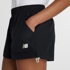 Shorts New Balance Trackside Woven Feminino - Foto 4