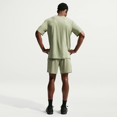 Camiseta Dri-FIT Nike UV Hyverse Field Graphic Masculina - Foto 5