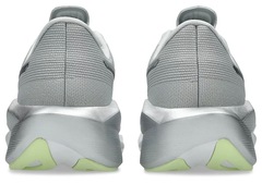 Tênis Asics Novablast 6 - Masculino - Foto 4