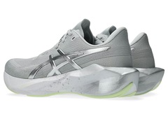 Tênis Asics Novablast 6 - Masculino - Foto 6