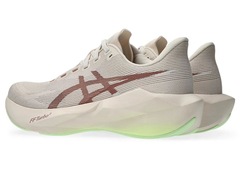 Tênis Asics Novablast 6 - Feminino - Foto 3