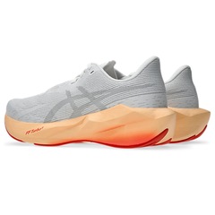 Tênis Asics Novablast 6 - Feminino - Foto 4